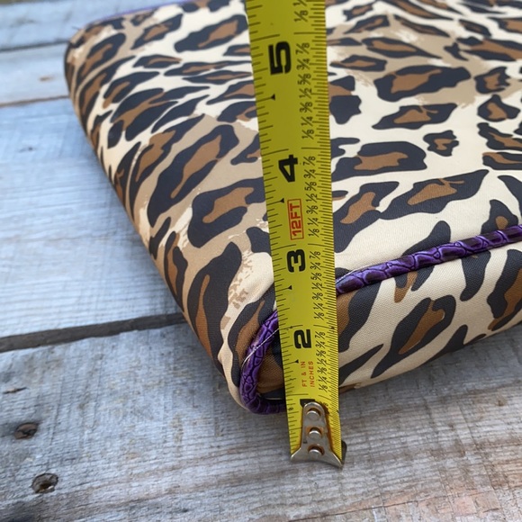 EUC Jessica Simpson Padded Cheetah & Snakeskin IPad/ Laptop Sleeve - Picture 8 of 9